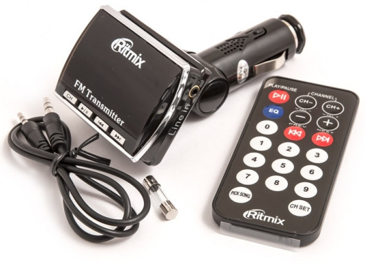 FM-модулятор Ritmix FMT-A750