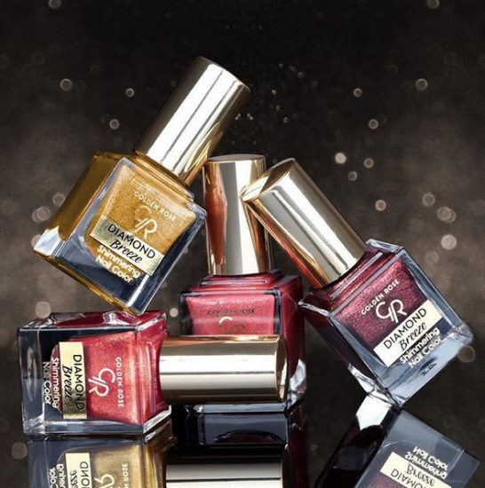 Лак для ногтей «Shimmering Nail Color», оттенок 04 Plum Sparkle